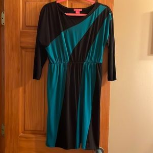 Great condition! Flattering style and print